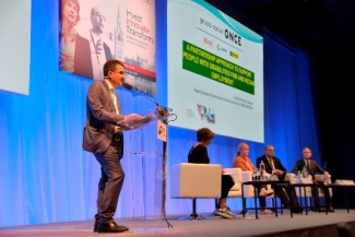 Foto del momento de la intervención de Andrés Ramos