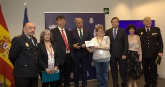 Foto de familia tras la presentación