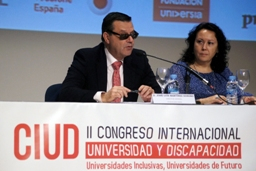 Foto de José luis Martínez Donoso durante su intervención