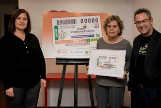 Foto de la entrega del cupón