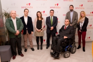 Foto de familia tras el encuentro de Fundación ONCE en Servimedia