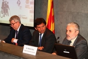 Foto de la mesa de inauguración de la jornada Fundación ONCE FESVIAL