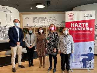 Fotografía del acto de firma del acuerdo