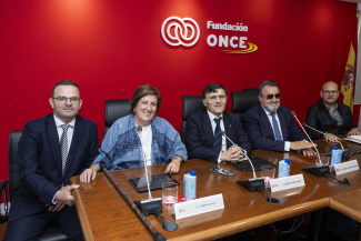 Foto de la reunión del Patronato en Fundación ONCE