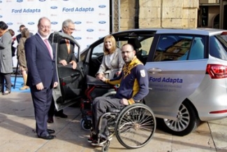 Foto de un momento de la presentación de Ford Adapta