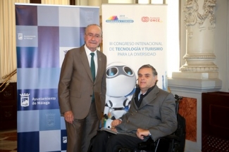 Foto de Jesús Hernández y el Alcalde de Málaga