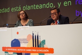 Fotod e la clausura del CIUD