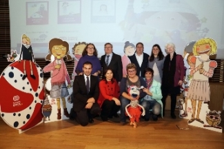 Foto de familia tras el evento