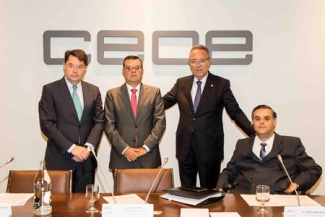 Foto de familia de la inauguración de la jornada