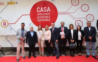 Foto de familia de la presentación en Alicante