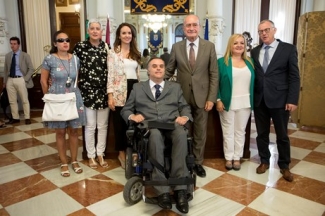 Foto de familia tras la presentación