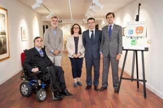 Foto de las personas que han intervenido en la presentación