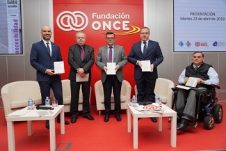 foto de las personas que han participado en la presentación