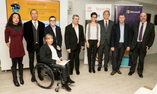 Foto de familia tras la presentación del proyecto