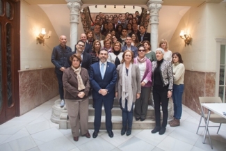 Foto de familia con las personas que han participado en la jornada