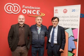 Foto de familia de Luis Cayo, Pepe Álvarez y Alberto Durán