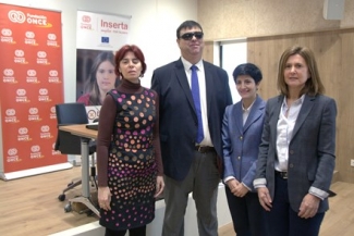 Foto de familia tras la presentación