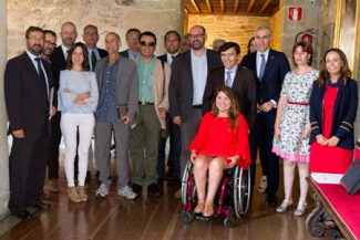 Foto de familia de las personas que han participado