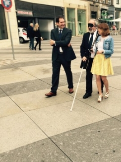 Foto de un momento de uno de los simulacros de discapacidad