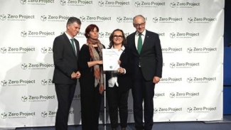 Foto de la entrega del reconocimiento