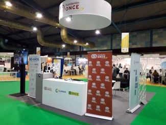 Foto del stand de Fundación ONCE