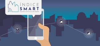 Imagen de una mano sosteniendo un móvil en el que se ve la pantalla