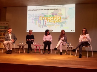 Foto de la mesa redonda