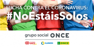 Imagen en la que aparecen vrias personas con camietas deportivas de varios colores cogidas de la cintura