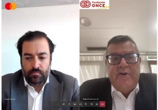 Foto de los dos directivos en la rueda de prensa