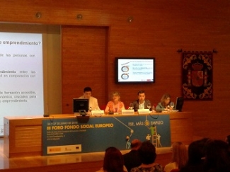 Momento de la intervención de Maria Tussy en la jornada