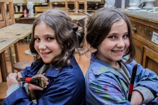 foto de dos niñas con cancer