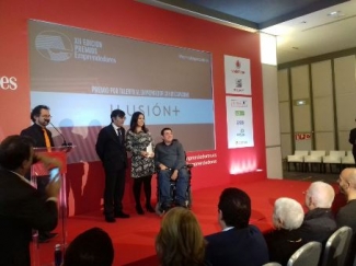 Foto de la entrega del premio
