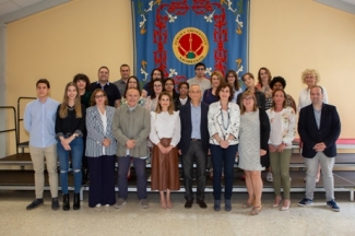 Foto posando tras la graduación