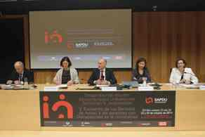 Fotos de los integrantes de la mesa de inauguración