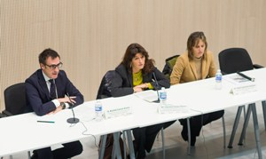 Foto de los integrantes de la mesa de inauguración