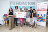 Foto de la entrega del cheque X Talento Challenge